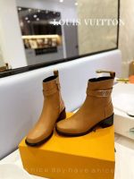 Louis Vuitton Boots for Men – Luxury Leather Chelsea & Hiking Style, Iconic LV Detailing, Handcrafted Design - 图片 6