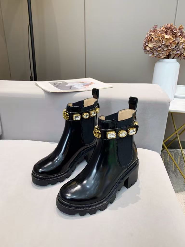 微信图片_20250926154834_7199_76 Gucci Black Patent Leather Chelsea Boots – Crystal-Embellished Horsebit, Chunky Sole, Glamorous Edge - 图片 1