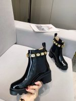 Gucci Black Patent Leather Chelsea Boots – Crystal-Embellished Horsebit, Chunky Sole, Glamorous Edge - 图片 3