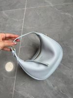 Celine Half Moon Bag – Iconic Crescent Shape, Grained Leather, Designer Shoulder Bag with Detachable Strap - 图片 9