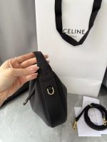 Celine Half Moon Bag – Iconic Crescent Shape, Grained Leather, Designer Shoulder Bag with Detachable Strap - 图片 6