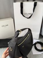 Celine Half Moon Bag – Iconic Crescent Shape, Grained Leather, Designer Shoulder Bag with Detachable Strap - 图片 4