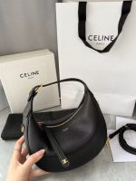 Celine Half Moon Bag – Iconic Crescent Shape, Grained Leather, Designer Shoulder Bag with Detachable Strap - 图片 3