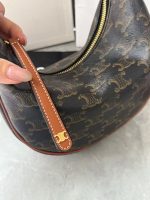 Celine Half Moon Bag – Iconic Crescent Shape, Grained Leather, Designer Shoulder Bag with Detachable Strap - 图片 5