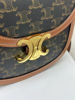 Celine Classic Monogram Saddle Bag – Iconic Double C Pattern, Vintage-Inspired Silhouette, Designer Crossbody with Gold-Tone Clasp - 图片 6