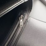 Celine Classic Box Clutch – Iconic Double C Clasp, Smooth Leather, Designer Mini Bag with Adjustable Strap - 图片 3