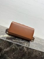 Celine Classic Leather Bowling Bag – Iconic Embossed Double C Logo, Smooth Leather, Designer Top-Handle Bag with Detachable Strap - 图片 5