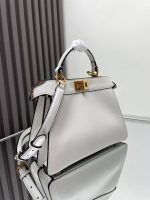 Celine-Style Mini Handbag – Iconic Gold-Tone Lock Clasp, Smooth Leather, Structured Silhouette with Detachable Shoulder Strap - 图片 9