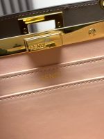 Celine-Style Mini Handbag – Iconic Gold-Tone Lock Clasp, Smooth Leather, Structured Silhouette with Detachable Shoulder Strap - 图片 3