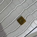 Fendi-Style Mini Bag – White Crocodile-Embossed Leather, Gold-Tone FF Lock Clasp, Top Handle & Adjustable Shoulder Strap - 图片 2