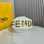 Fendi-Style White Crescent Moon Bag – Smooth Leather, Minimalist Design, Adjustable Shoulder Strap (20×13×7cm) - 图片 7