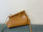 Fendi-Style Vintage Clutch Bag – Tan Leather with Gold-Tone Frame, Minimalist Design & Adjustable Shoulder Strap - 图片 7